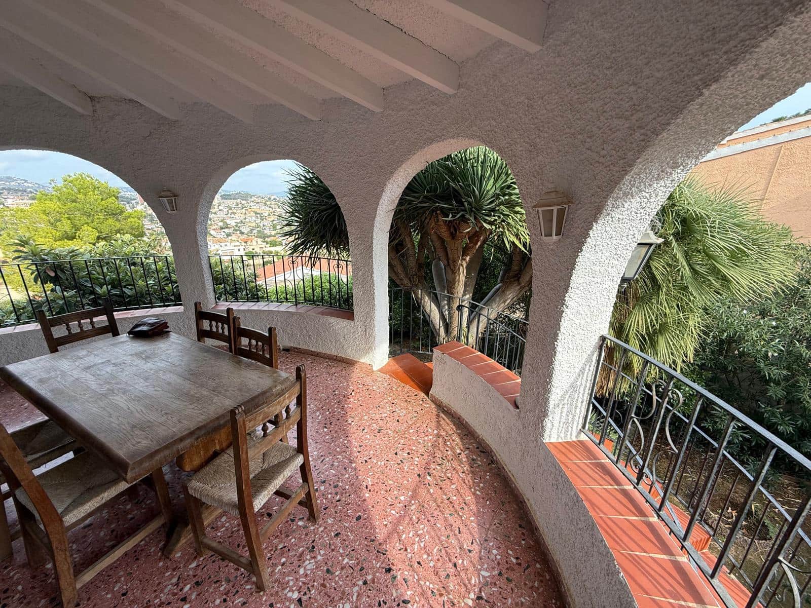 3 sypialnia Willa na sprzedaż w Calpe / Calp z basenem garażem - 525 000 € (Ref: 9319527)