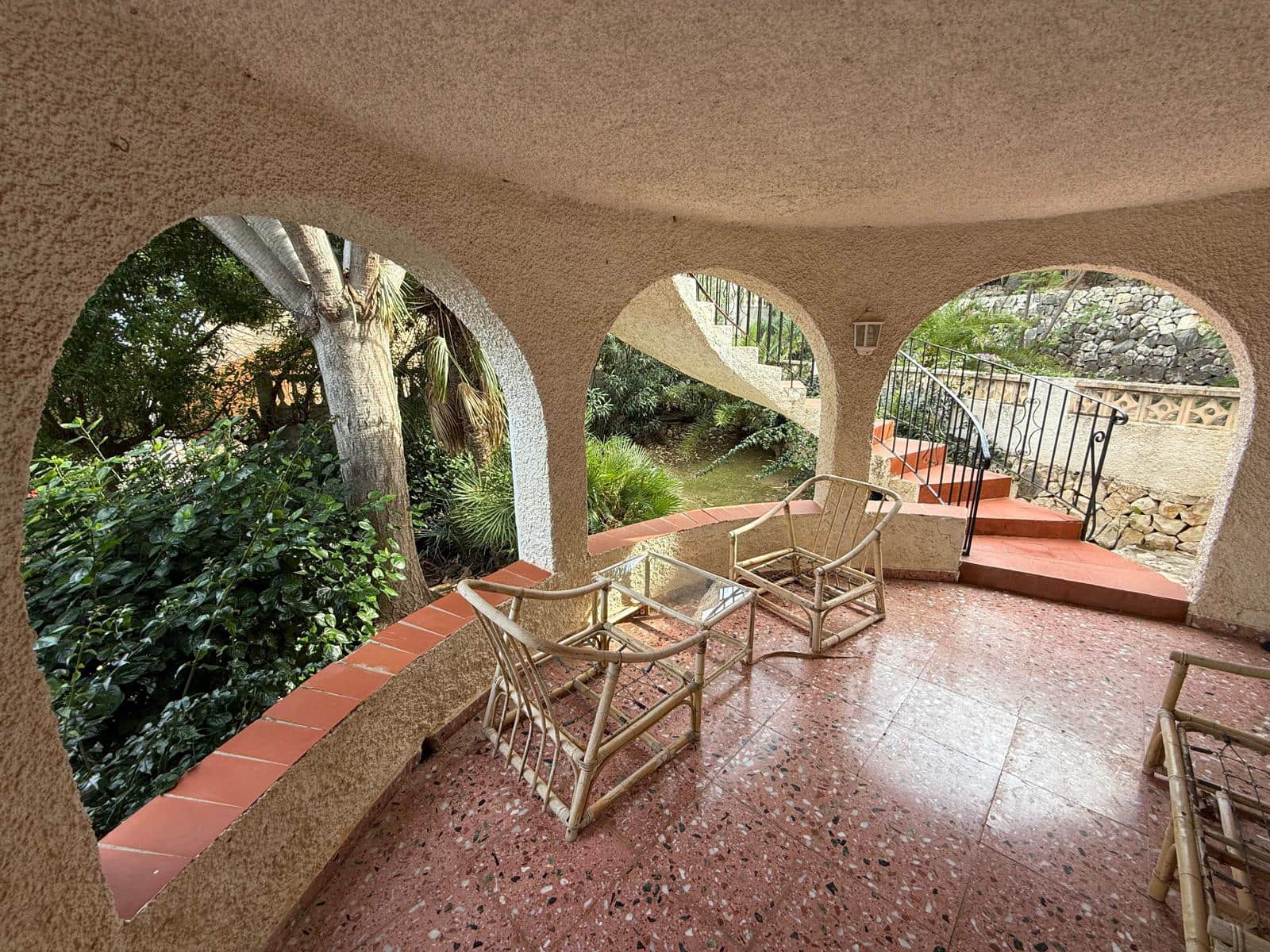 3 sypialnia Willa na sprzedaż w Calpe / Calp z basenem garażem - 525 000 € (Ref: 9319527)