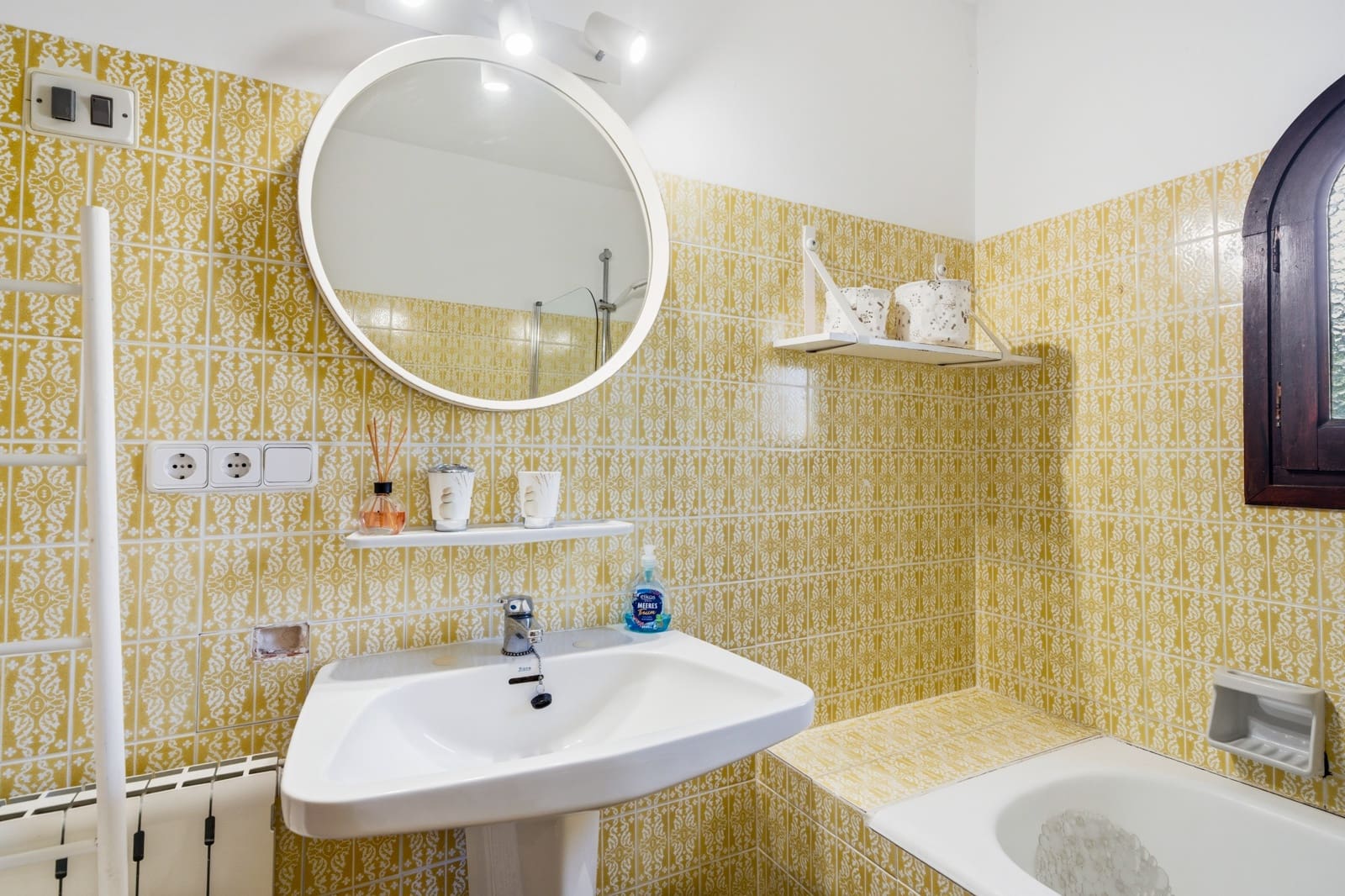 3 bedroom Villa for sale in Calpe / Calp with pool garage - € 498,000 (Ref: 9319527)