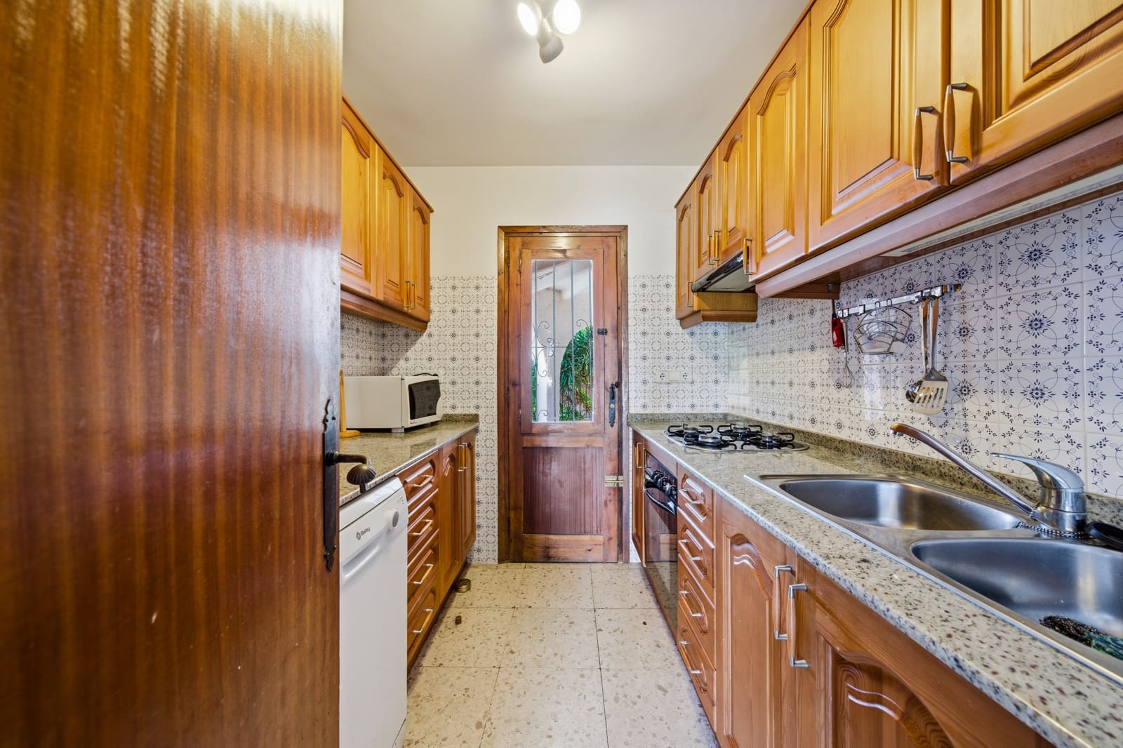 3 bedroom Villa for sale in Calpe / Calp with pool garage - € 498,000 (Ref: 9319527)