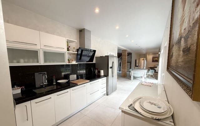 4 soverom Villa til salgs i La Xara - La Sella, Dénia med svømmebasseng garasje - € 1 200 000 (Ref: 9345348)