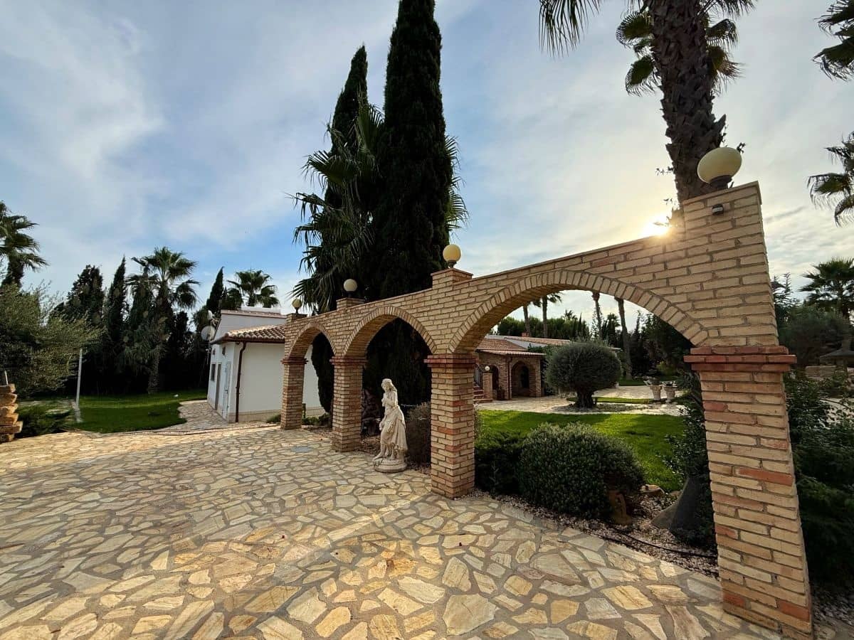 4 soverom Villa til salgs i Denia med svømmebasseng garasje - € 1 200 000 (Ref: 9345348)