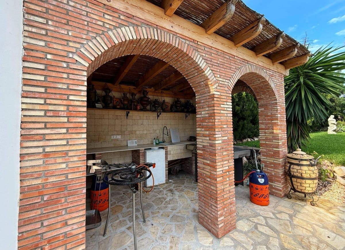 4 soverom Villa til salgs i Denia med svømmebasseng garasje - € 1 200 000 (Ref: 9345348)