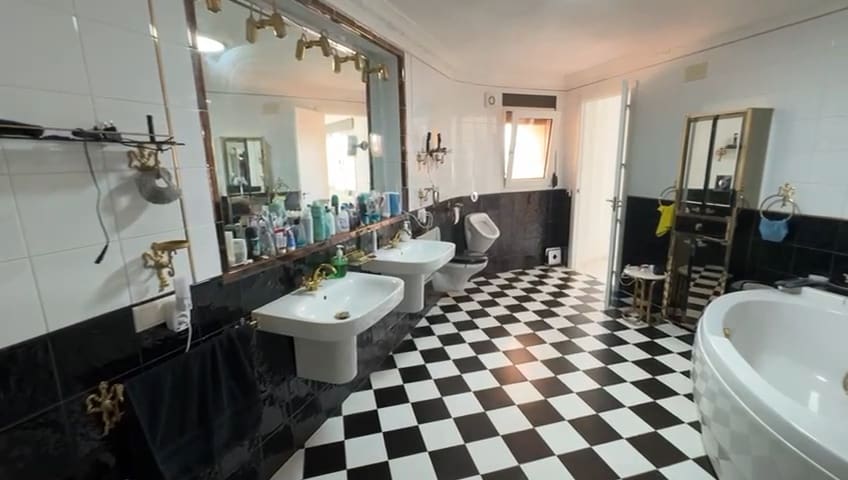 6 sypialnia Willa na sprzedaż w Calpe / Calp z basenem garażem - 890 000 € (Ref: 9378109)