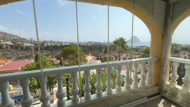 6 camera da letto Villa in vendita in Maryvilla, Calpe / Calp con piscina garage - 890.000 € (Rif: 9378109)