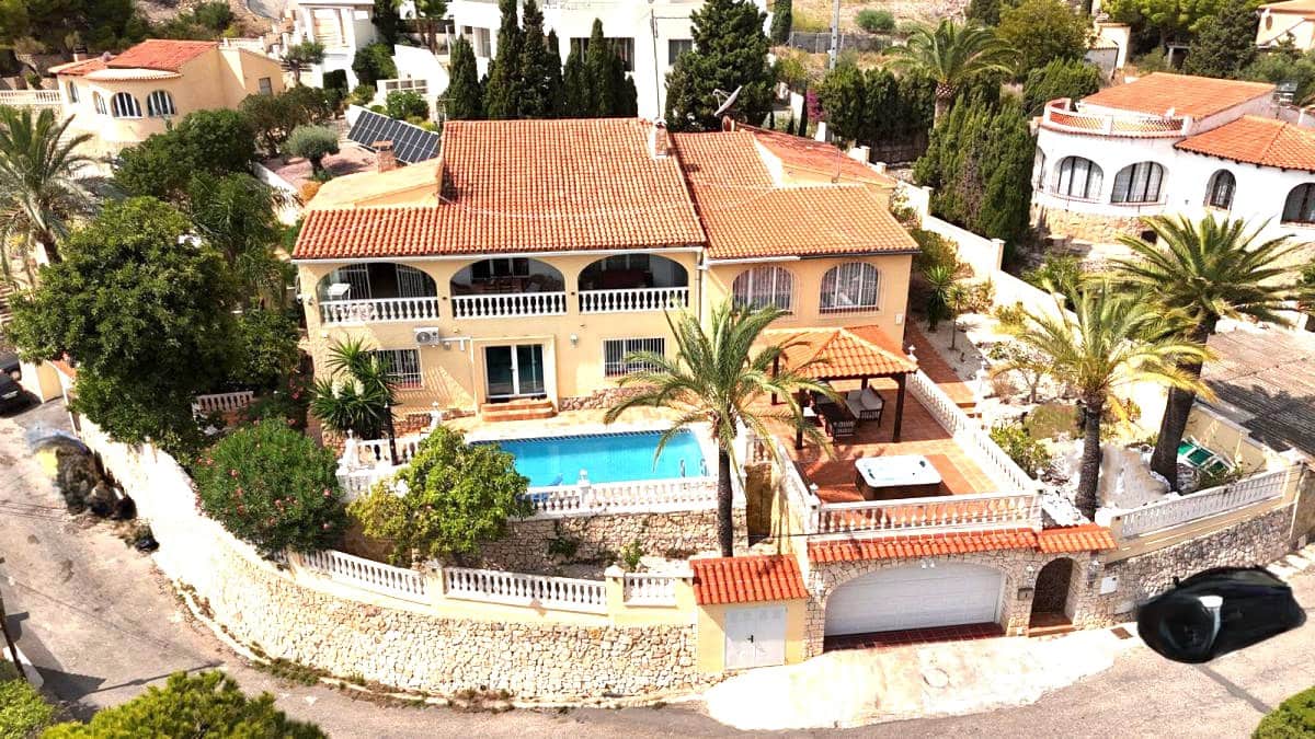 6 sypialnia Willa na sprzedaż w Calpe / Calp z basenem garażem - 890 000 € (Ref: 9378109)