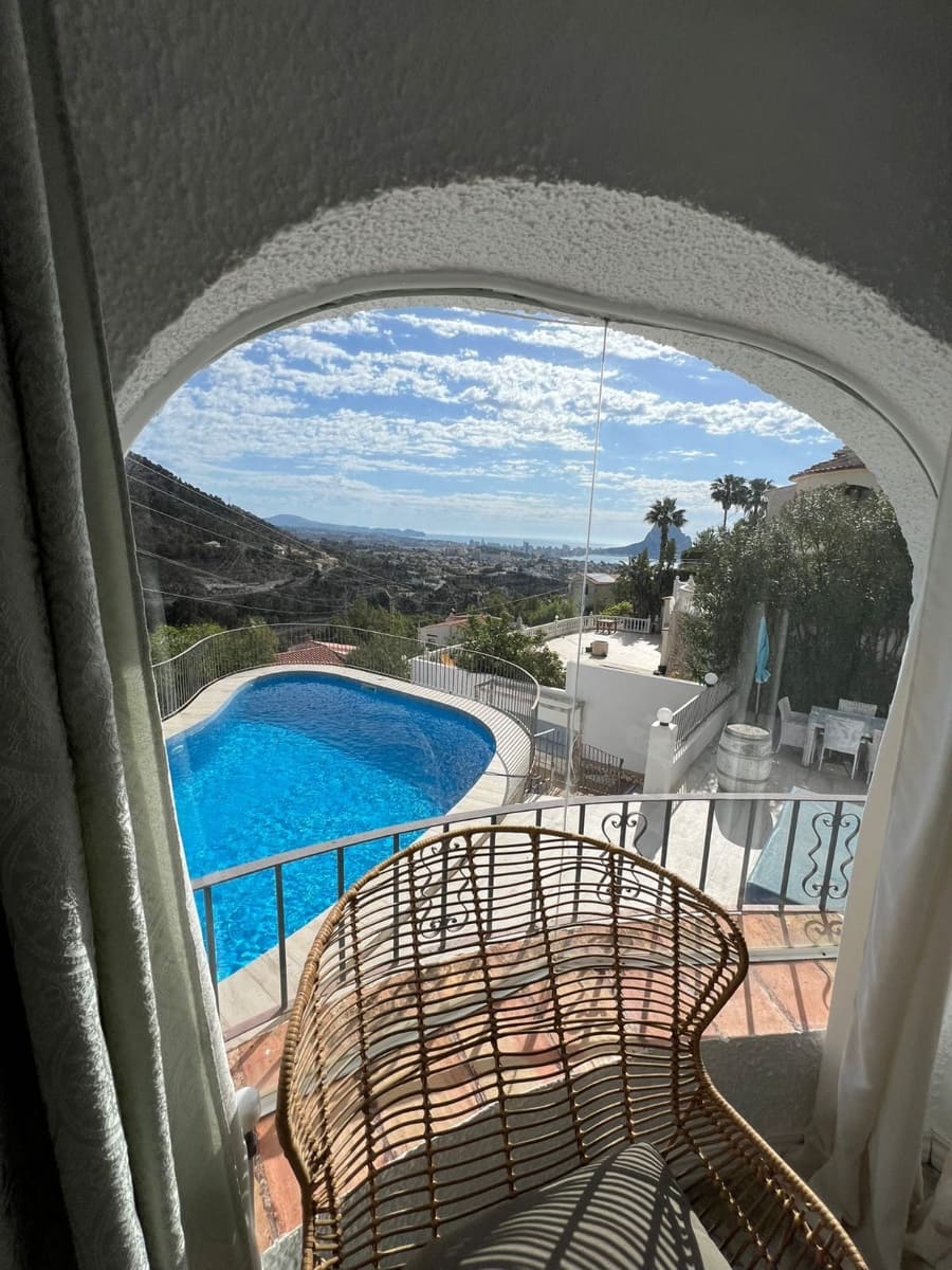 5 slaapkamer Villa te koop in Calpe / Calp met zwembad garage - € 635.000 (Ref: 9411298)