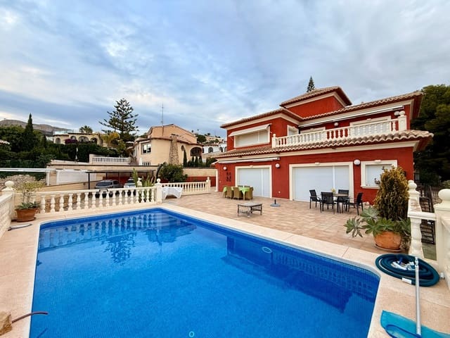 5 sypialnia Willa na sprzedaż w Canuta, Calpe / Calp z basenem garażem - 825 000 € (Ref: 9431951)