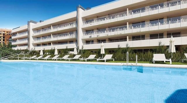 4 quarto Penthouse para venda em San Pedro de Alcántara Pueblo, Marbella com piscina garagem - 1 490 000 € (Ref: 9465870)