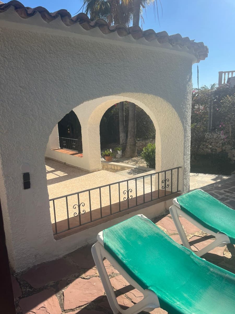 4 sovrum Villa till salu i Calpe / Calp med pool garage - 590 000 € (Ref: 9723476)