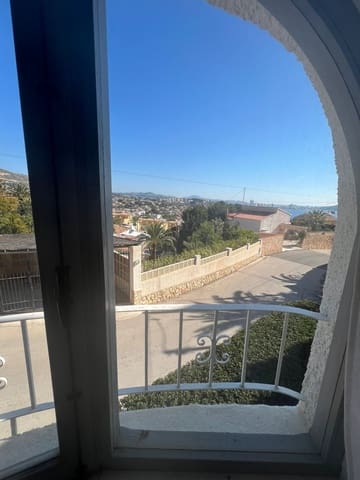 4 quarto Moradia para venda em Maryvilla, Calpe / Calp com piscina garagem - 590 000 € (Ref: 9723476)