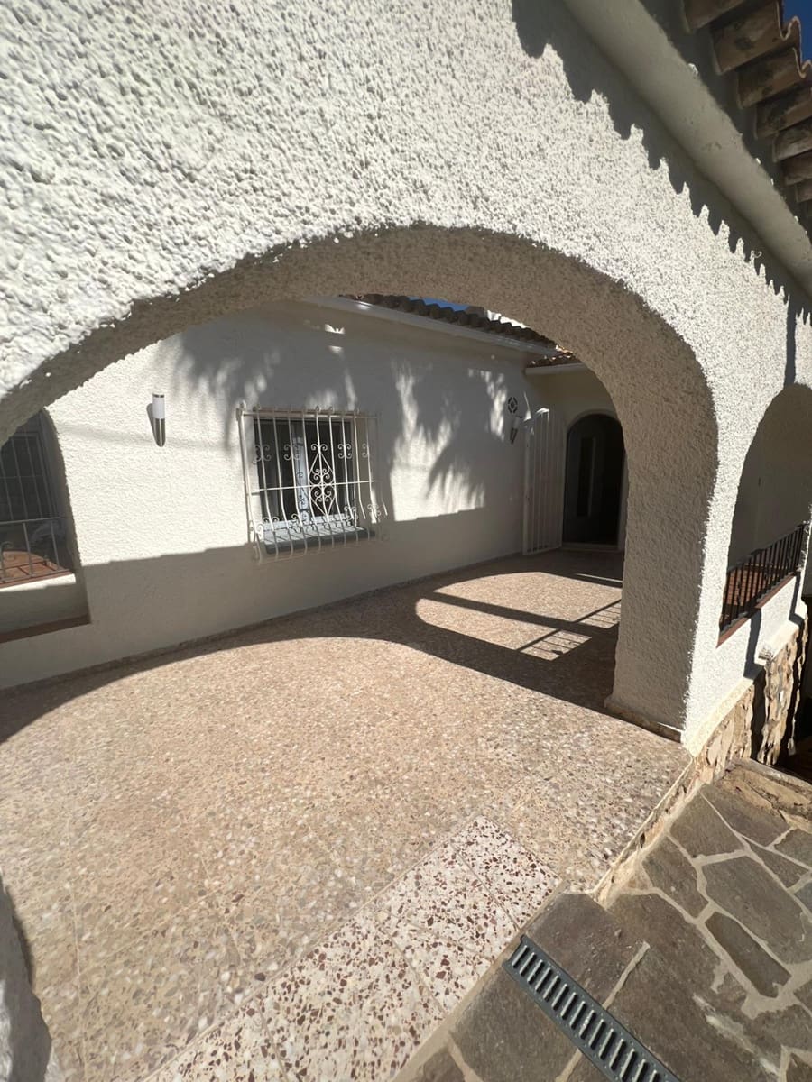 4 sovrum Villa till salu i Calpe / Calp med pool garage - 590 000 € (Ref: 9723476)