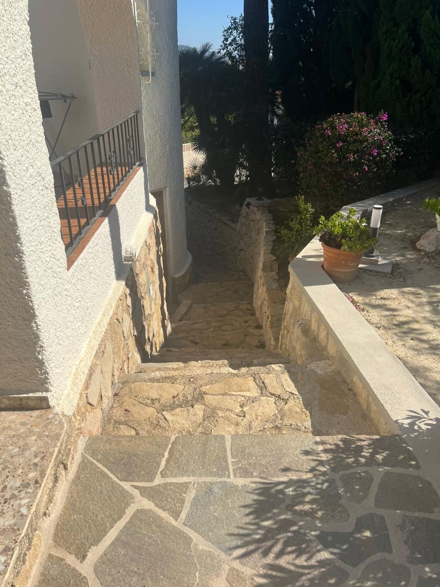 4 sovrum Villa till salu i Calpe / Calp med pool garage - 590 000 € (Ref: 9723476)