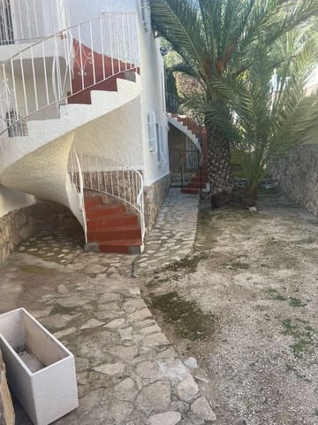 4 quarto Moradia para venda em Maryvilla, Calpe / Calp com piscina garagem - 590 000 € (Ref: 9723476)