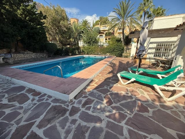 4 soveværelse Villa til salg i Maryvilla, Calpe / Calp med swimmingpool garage - € 590.000 (Ref: 9723476)