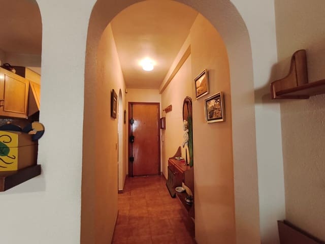 Apartamento de 2 habitaciones en Pueblo, Calpe / Calp en venta con garaje - 290.000 € (Ref: 9723538)