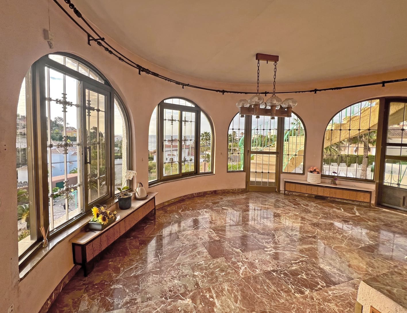 4 bedroom Villa for sale in Calpe / Calp with pool garage - € 799,000 (Ref: 9730761)