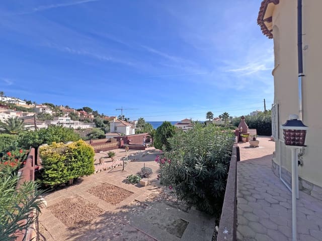 4 Zimmer Villa zu verkaufen in Canuta, Calpe / Calp mit Pool Garage - 799.000 € (Ref: 9730761)