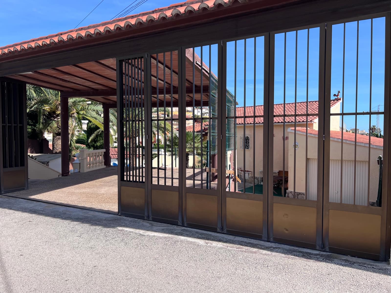 4 bedroom Villa for sale in Calpe / Calp with pool garage - € 799,000 (Ref: 9730761)