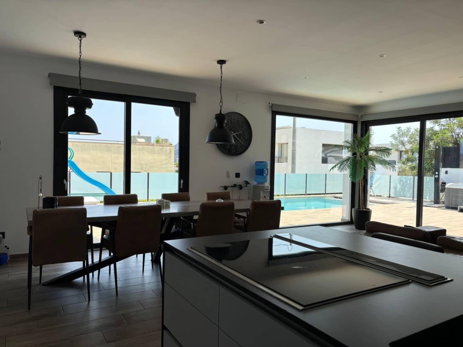 4 sovrum Villa till salu i Calpe / Calp med pool garage - 1 180 000 € (Ref: 9770940)