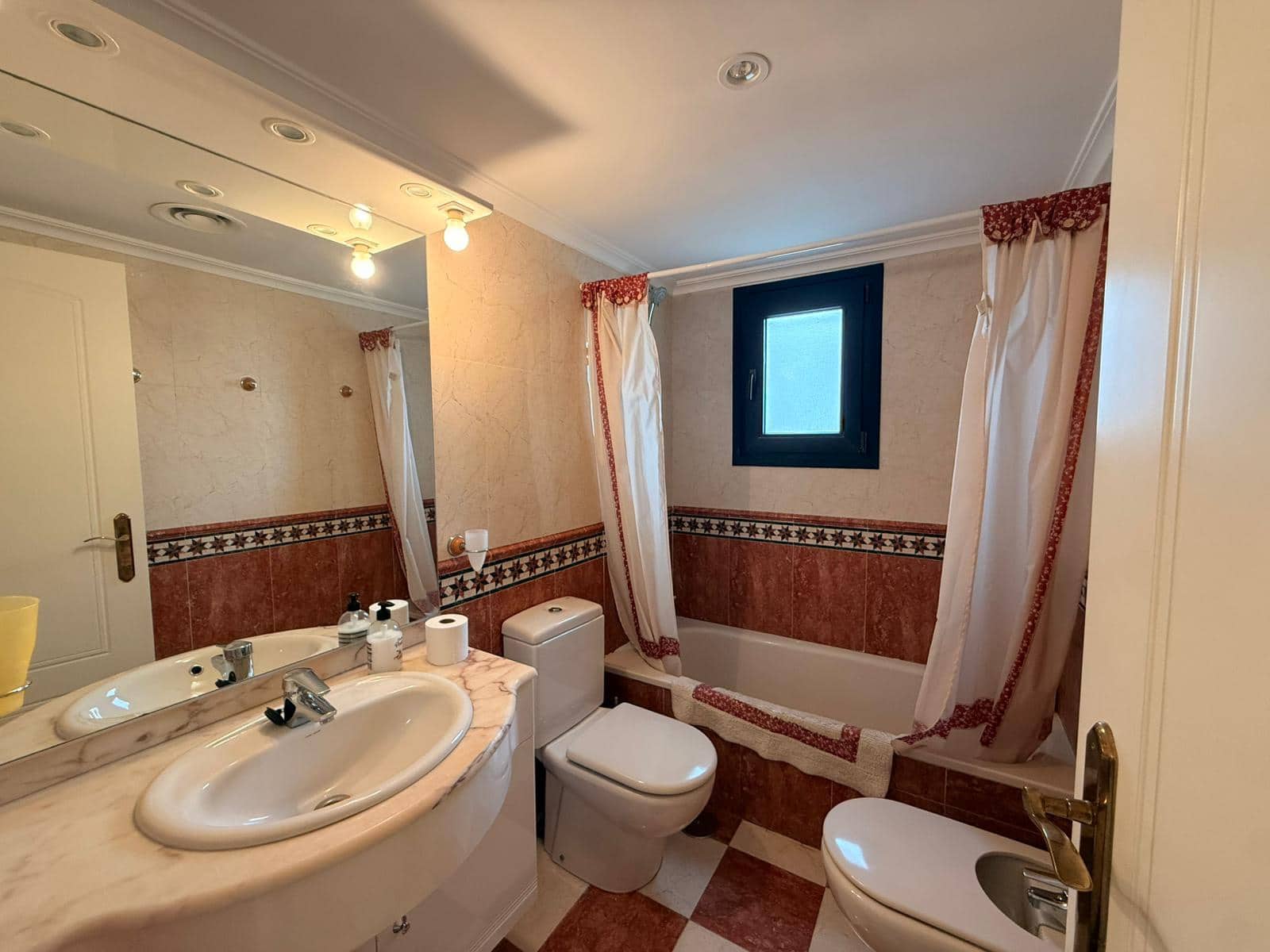 3 Zimmer Apartment zu verkaufen in Calpe / Calp mit Pool Garage - 490.000 € (Ref: 9823580)