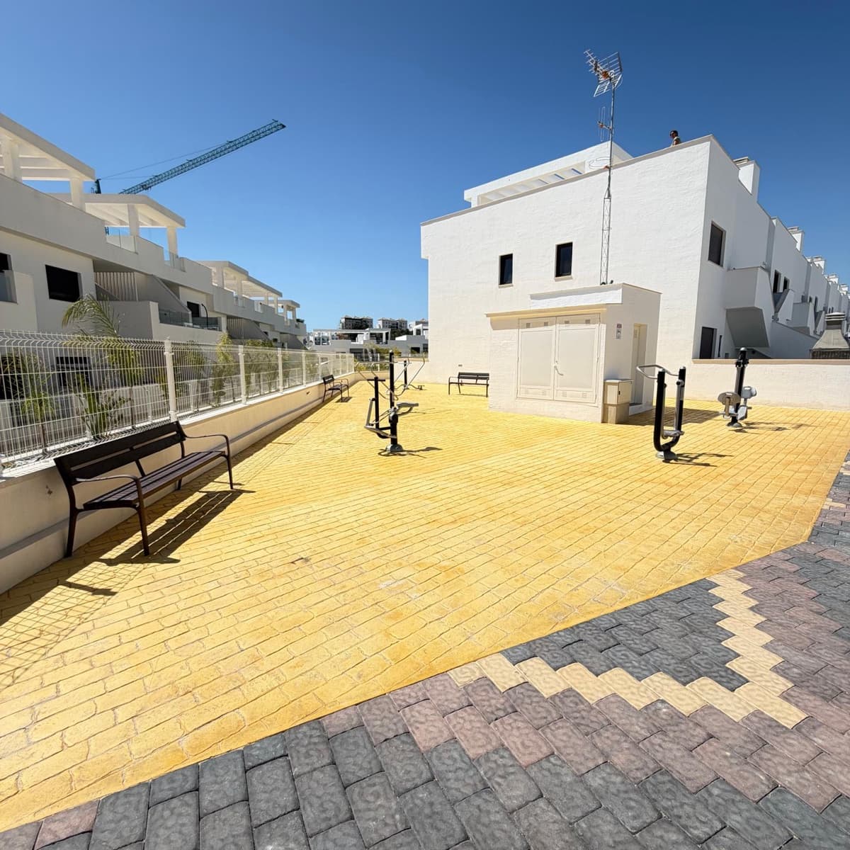 5 slaapkamer Villa te koop in Finestrat met zwembad garage - € 819.900 (Ref: 9858176)