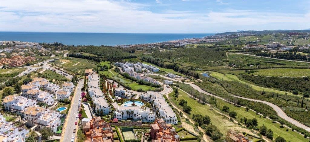 3 sypialnia Apartament na sprzedaż w Casares z basenem garażem - 446 000 € (Ref: 9958246)