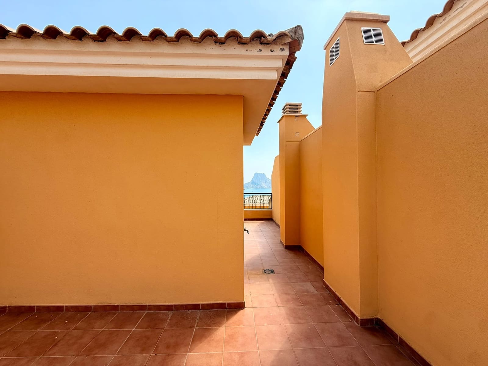 4 camera da letto Casa in vendita in Calpe / Calp con piscina garage - 475.000 € (Rif: 9993644)