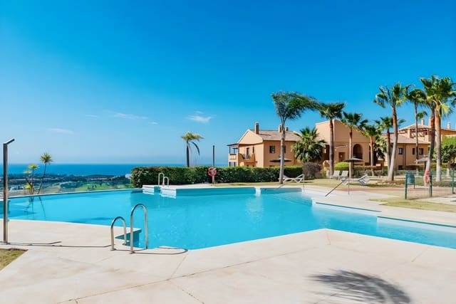 3 quarto Apartamento para venda em El Paraíso, Benahavís com piscina garagem - 695 000 € (Ref: 10024805)