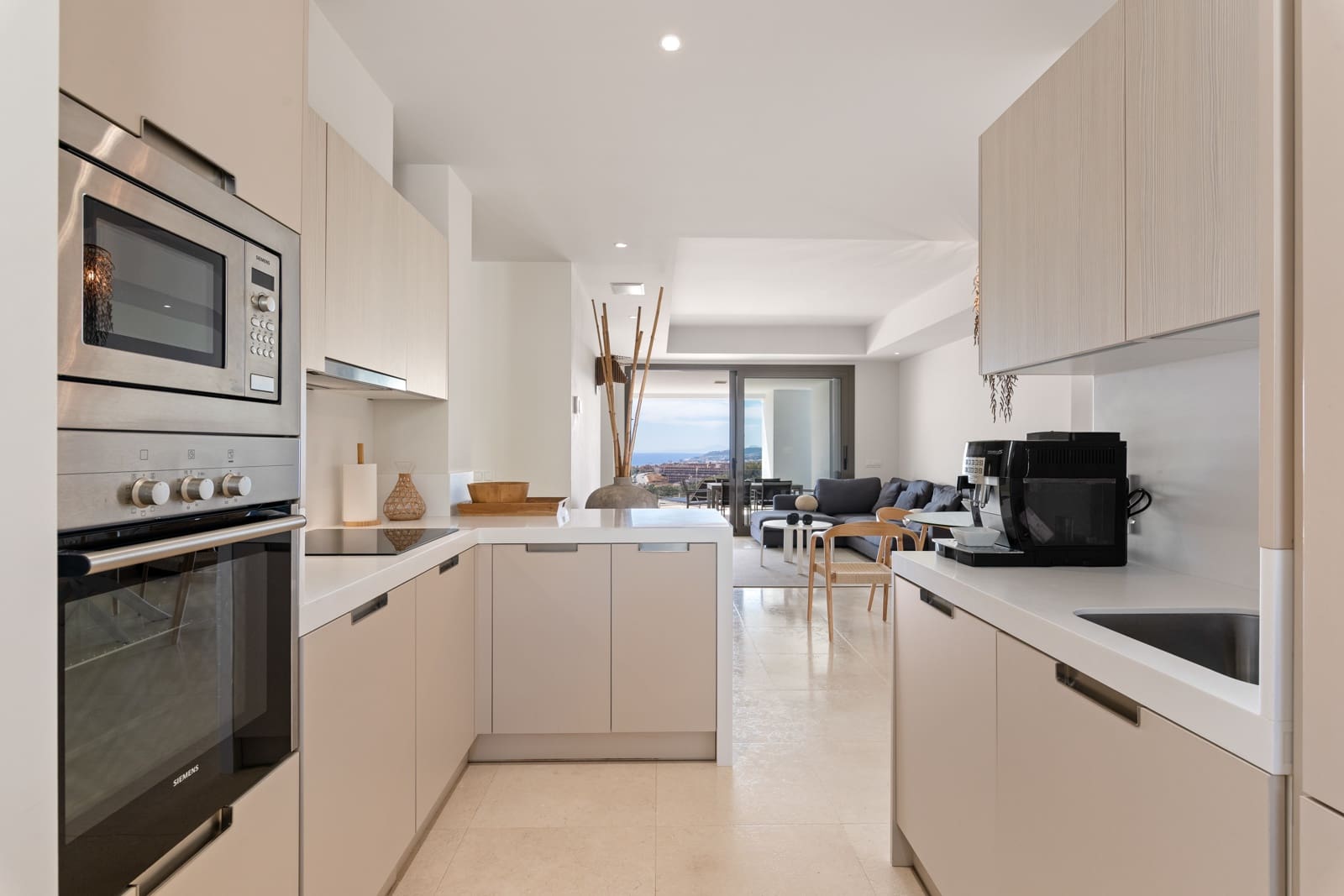 2 slaapkamer Appartement te koop in Casares met zwembad garage - € 449.000 (Ref: 9271406)