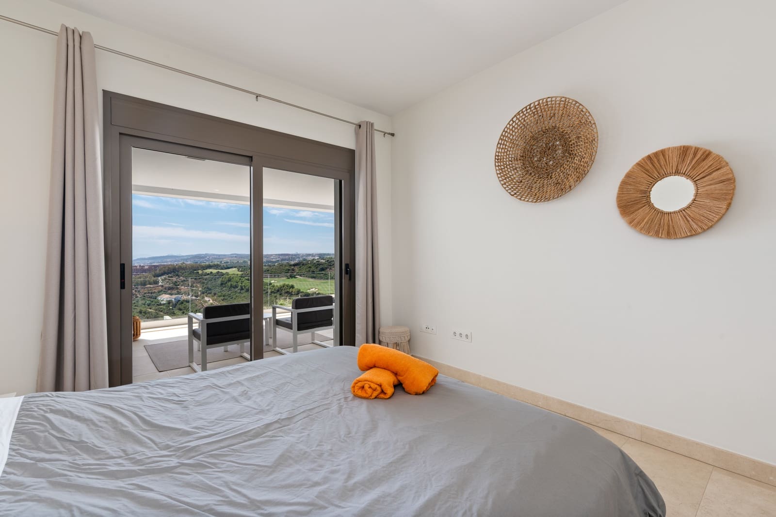 2 slaapkamer Appartement te koop in Casares met zwembad garage - € 449.000 (Ref: 9271406)