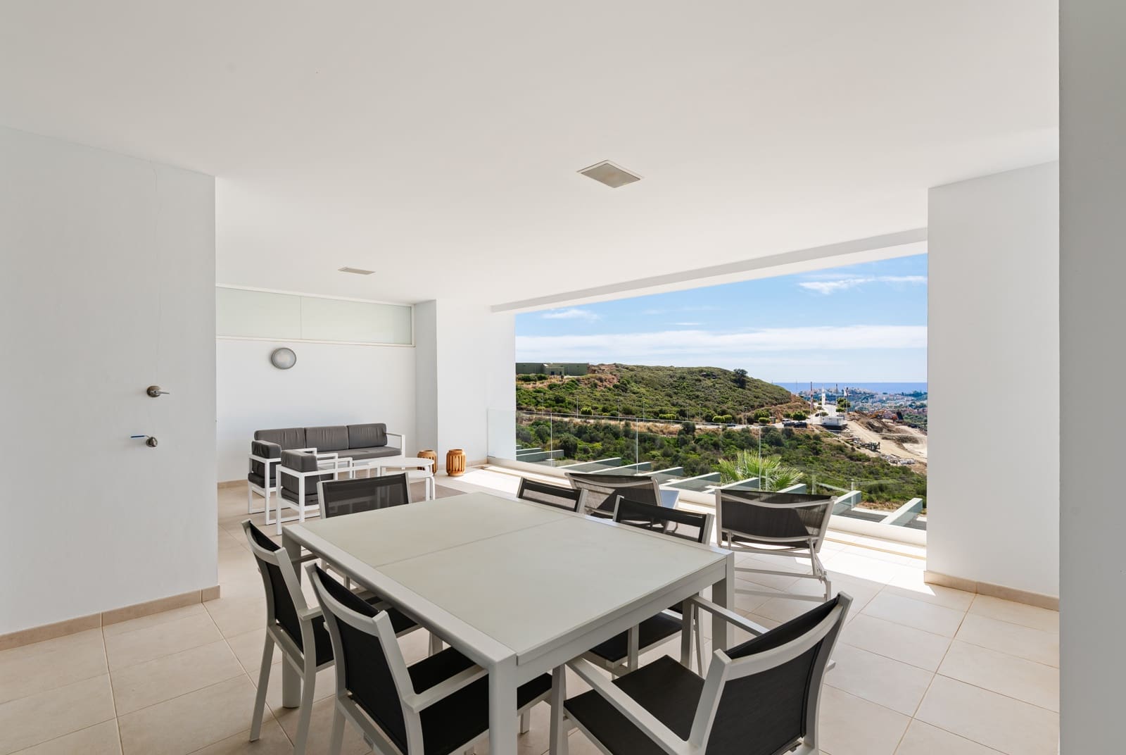 2 slaapkamer Appartement te koop in Casares met zwembad garage - € 449.000 (Ref: 9271406)