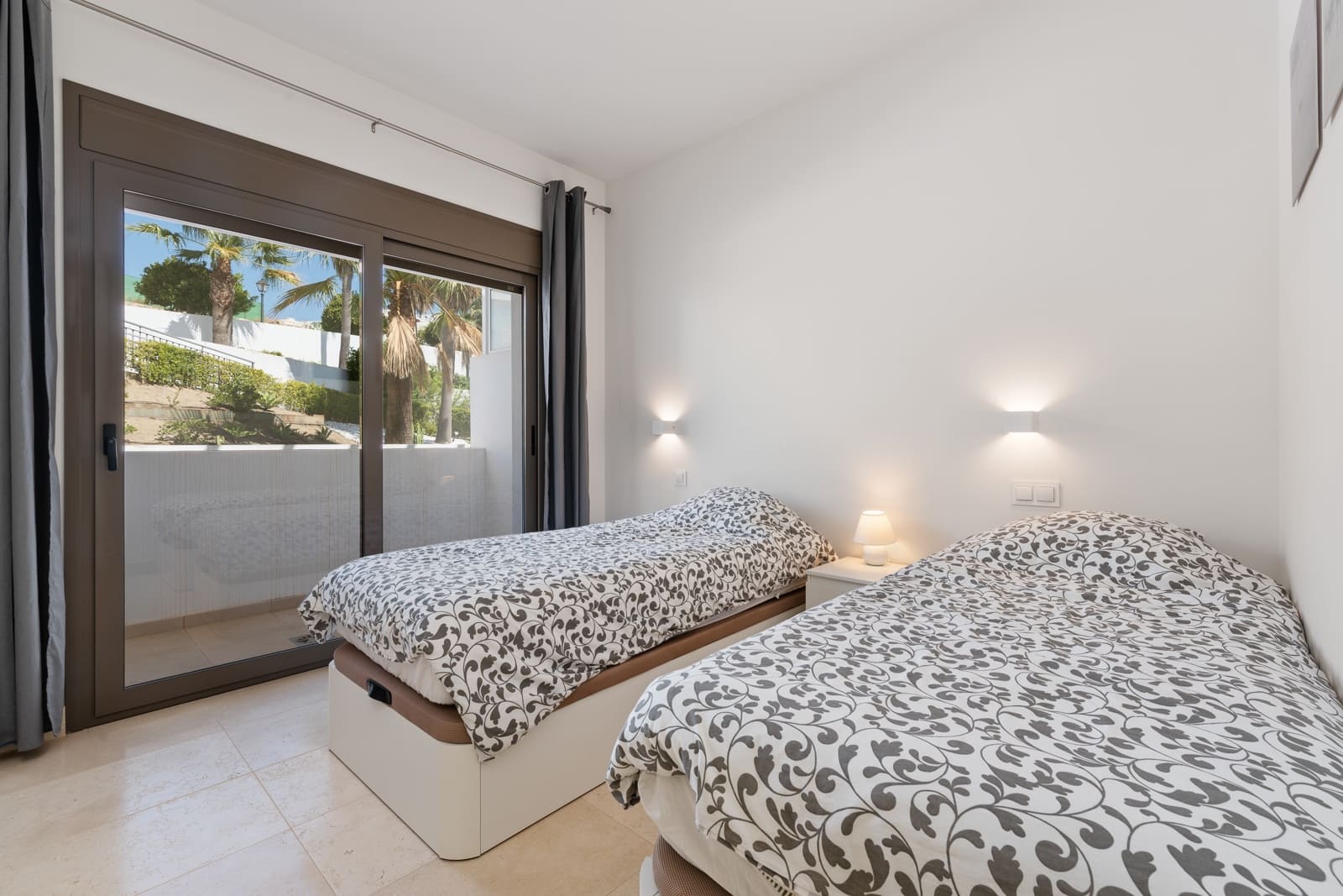 2 slaapkamer Appartement te koop in Casares met zwembad garage - € 449.000 (Ref: 9271406)
