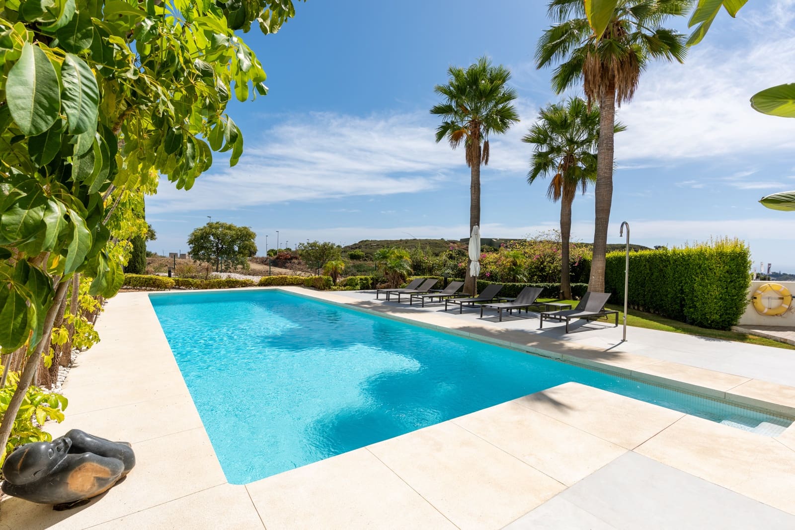 2 slaapkamer Appartement te koop in Casares met zwembad garage - € 449.000 (Ref: 9271406)