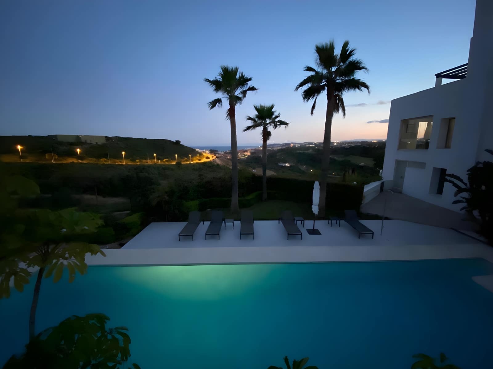 2 slaapkamer Appartement te koop in Casares met zwembad garage - € 449.000 (Ref: 9271406)