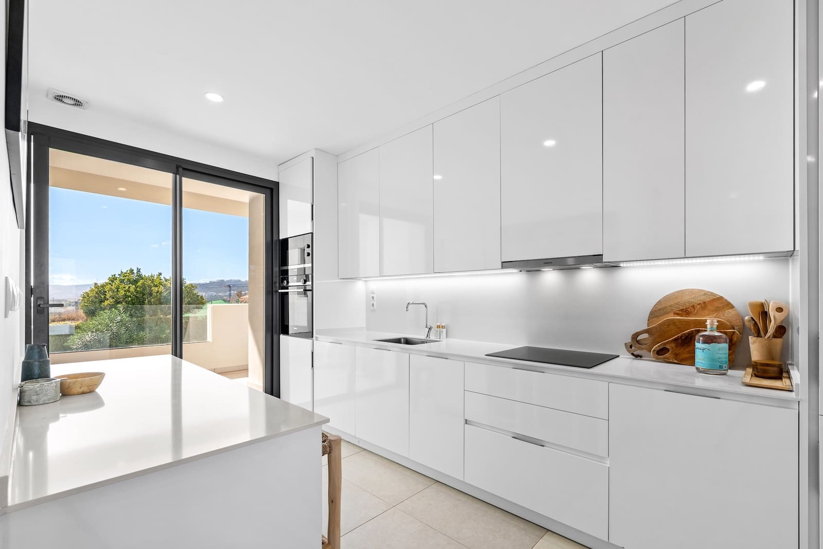 2 bedroom Apartment for sale in Casares with pool garage - € 649,000 (Ref: 9337002)