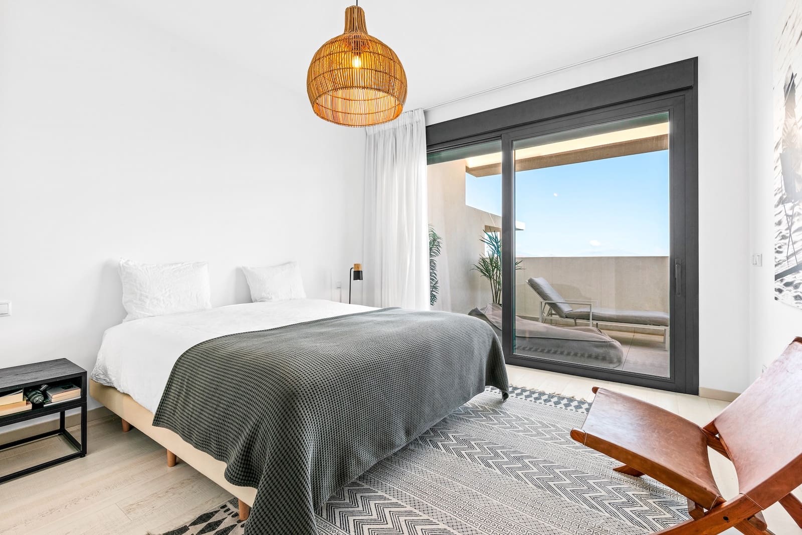 2 bedroom Apartment for sale in Casares with pool garage - € 649,000 (Ref: 9337002)