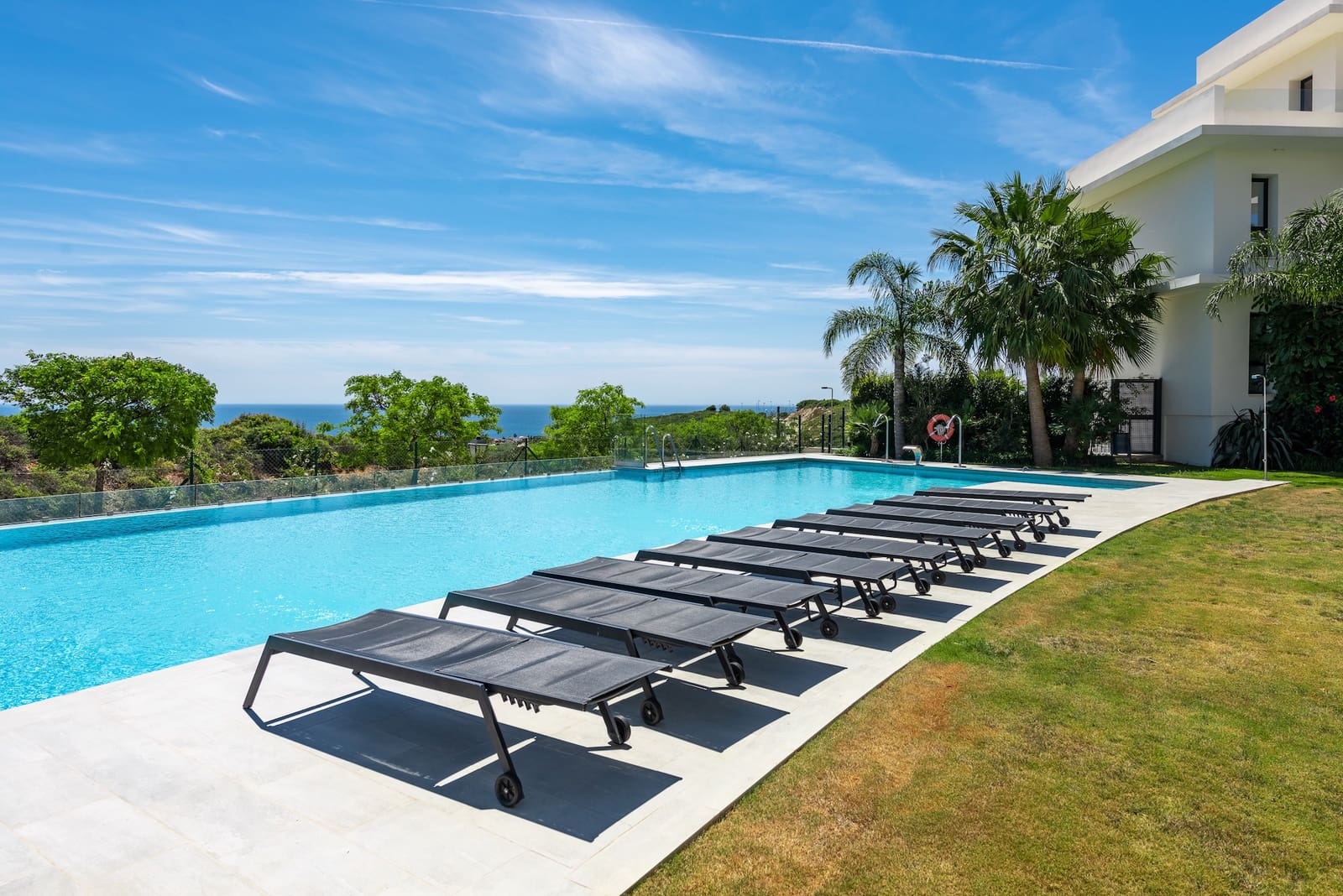 2 bedroom Apartment for sale in Casares with pool garage - € 649,000 (Ref: 9337002)