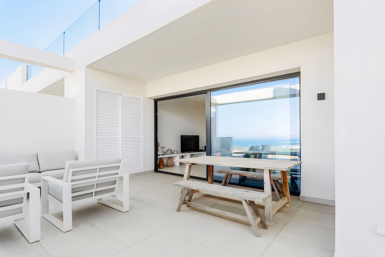 2 bedroom Apartment for sale in Casares with pool garage - € 649,000 (Ref: 9337002)