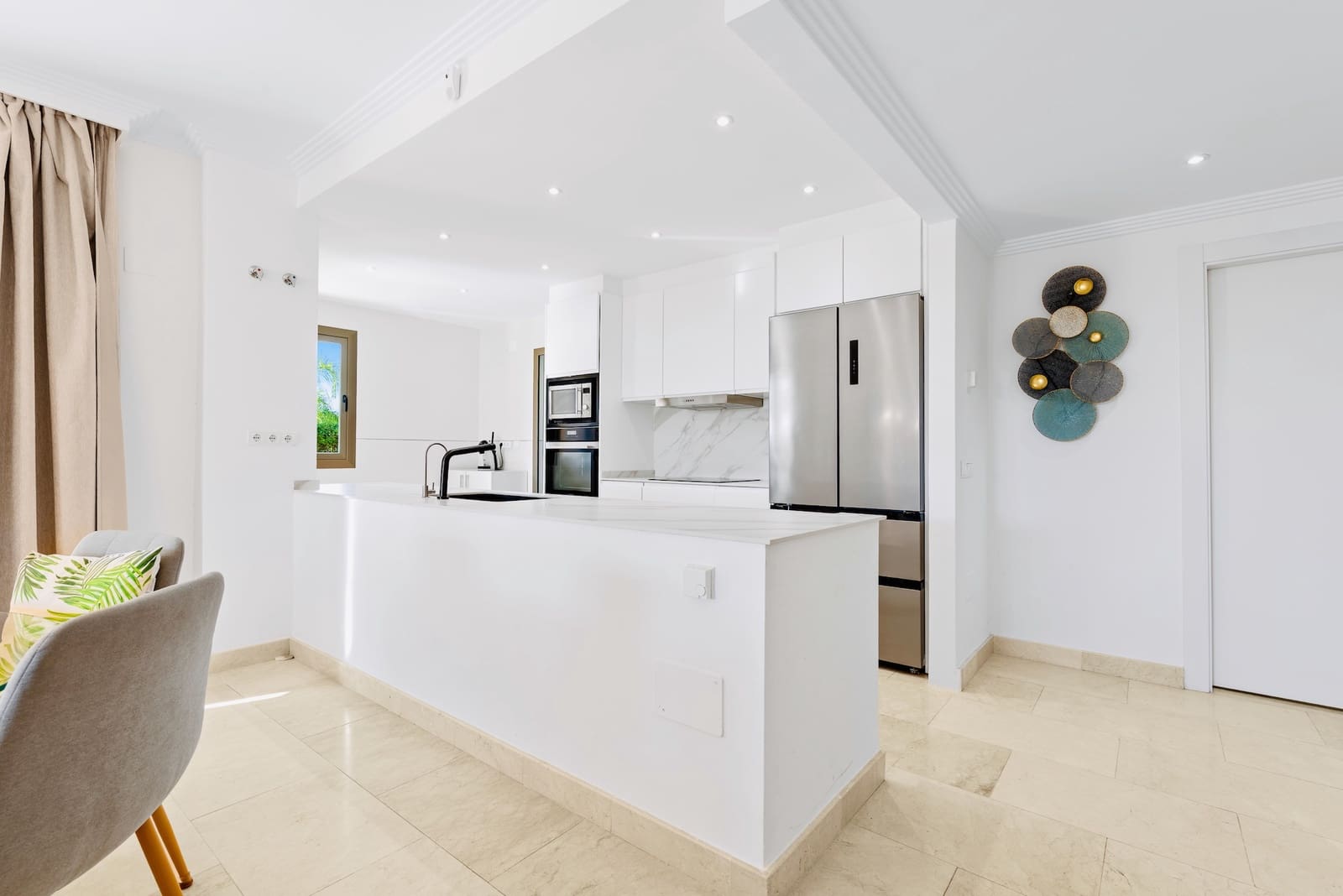 3 slaapkamer Appartement te koop in Benahavis met zwembad garage - € 629.000 (Ref: 9376424)