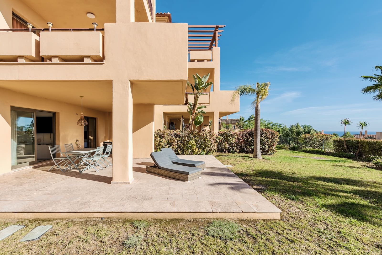 3 slaapkamer Appartement te koop in Benahavis met zwembad garage - € 629.000 (Ref: 9376424)