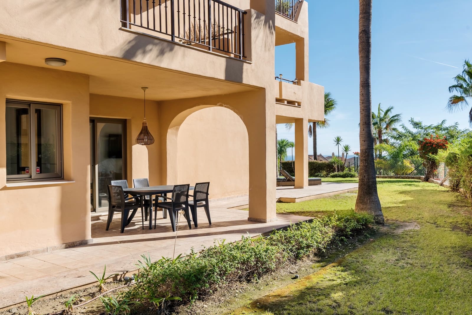 3 slaapkamer Appartement te koop in Benahavis met zwembad garage - € 629.000 (Ref: 9376424)