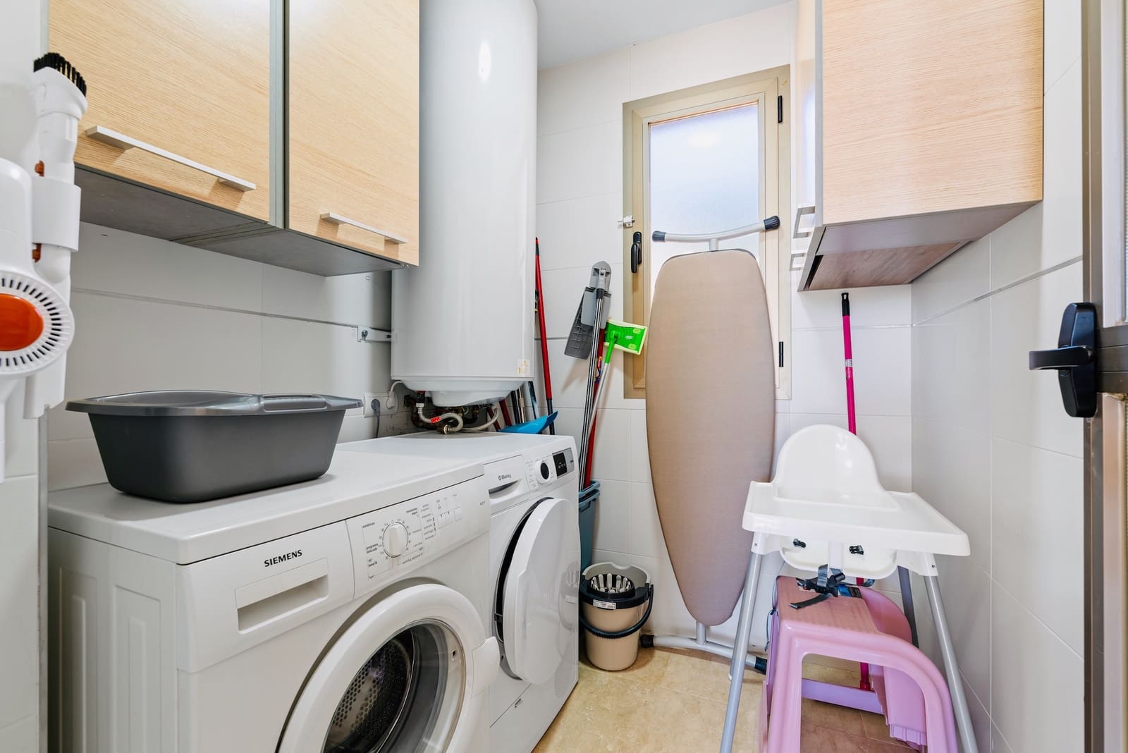 3 makuuhuone Huoneisto myytävänä paikassa Benahavis mukana uima-altaan 
autotalli - 629 000 € (Ref: 9376424)