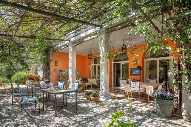 9 sypialnia Finka/Dom wiejski na sprzedaż w Gaucín z basenem garażem - 2 495 000 € (Ref: 9417515)