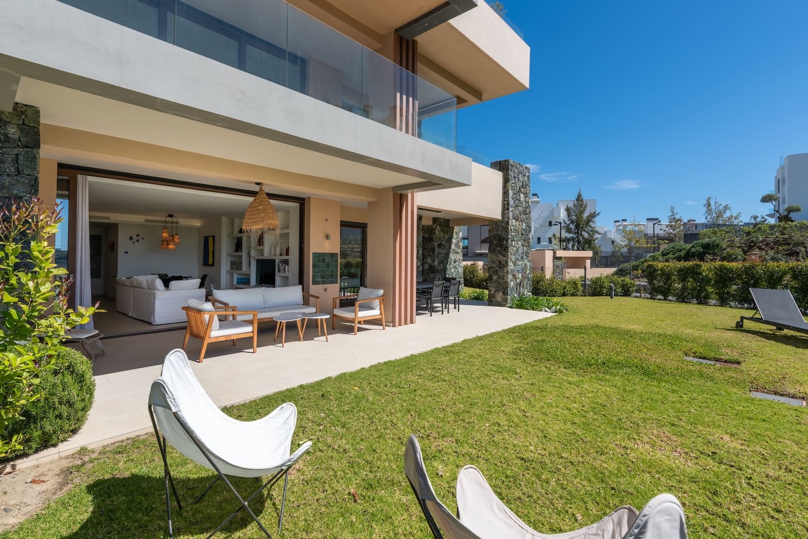 Apartamento de 3 habitaciones en La Quinta en venta con piscina garaje - 995.000 € (Ref: 9740062)