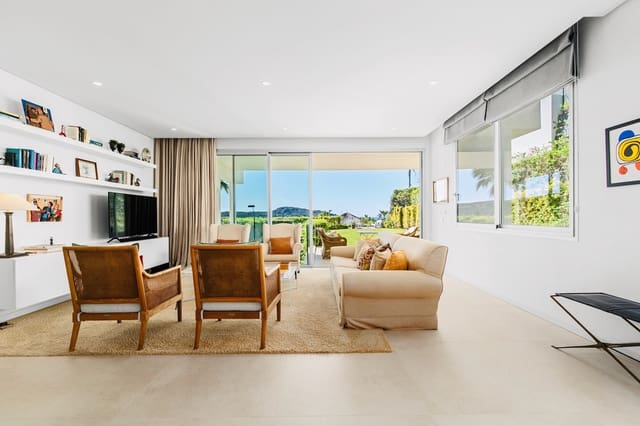 3 soverom Leilighet til salgs i Montemayor - Marbella Club, Benahavís med svømmebasseng garasje - € 950 000 (Ref: 9782214)