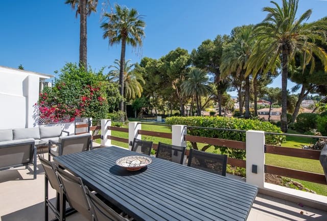 2 slaapkamer Appartement te koop in Nueva Andalucía Centro, Marbella met zwembad garage - € 439.000 (Ref: 9872491)