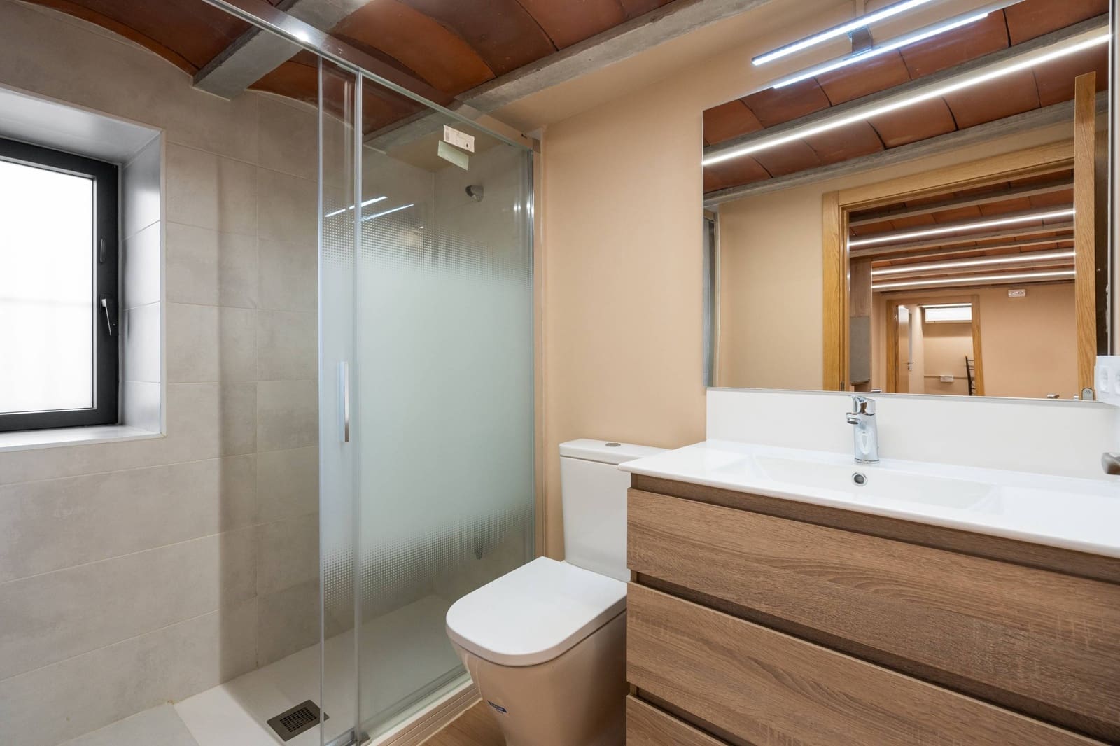 27 sypialnia Finka/Dom wiejski na sprzedaż w Sant Marti Sarroca z basenem garażem - 3 200 000 € (Ref: 9220521)