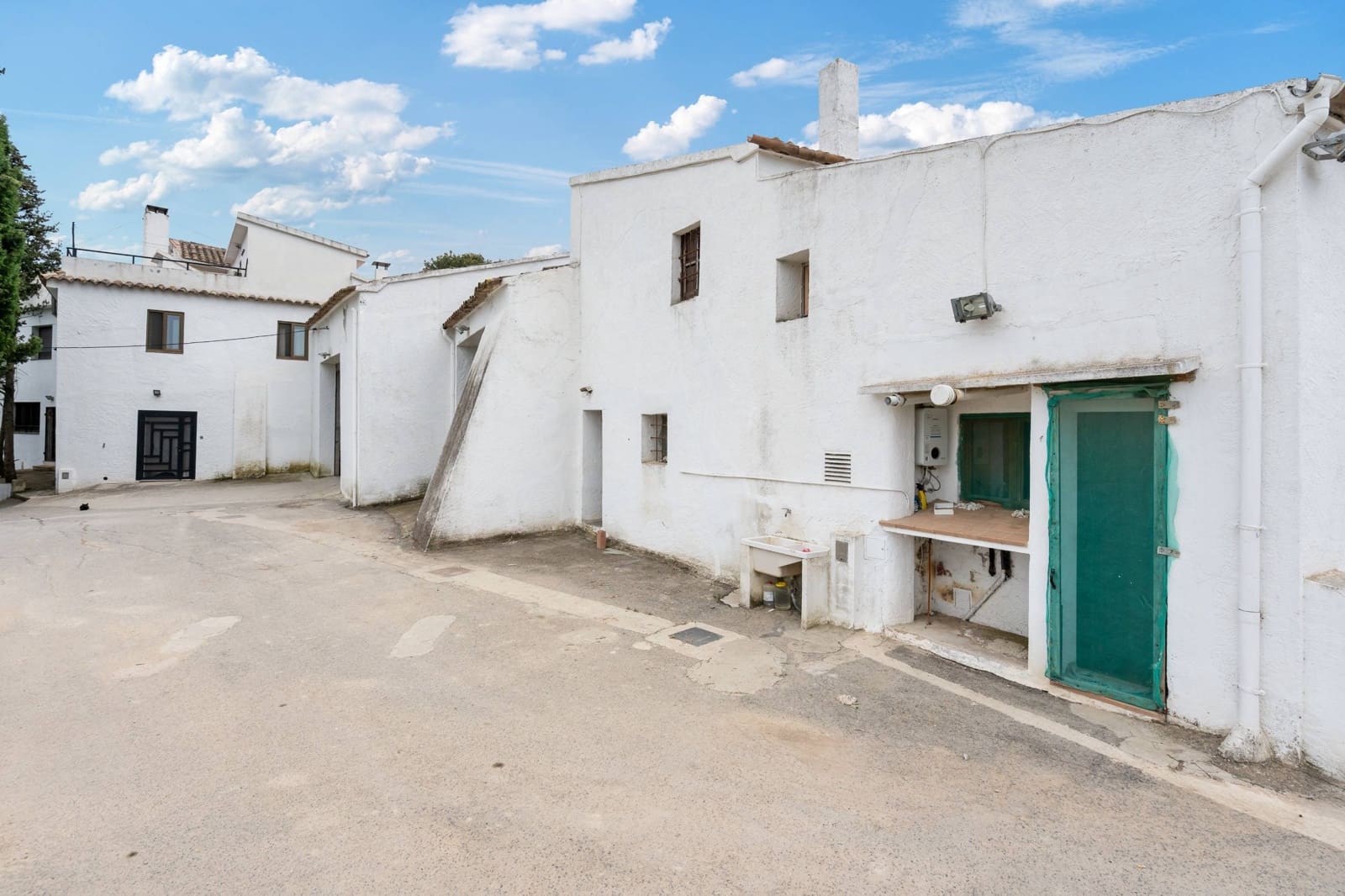 27 sypialnia Finka/Dom wiejski na sprzedaż w Sant Marti Sarroca z basenem garażem - 3 200 000 € (Ref: 9220521)