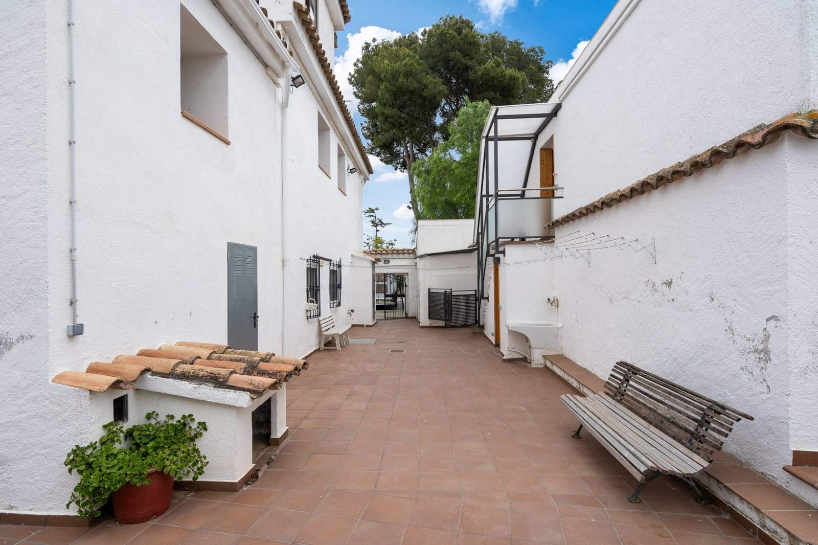 27 sypialnia Finka/Dom wiejski na sprzedaż w Sant Marti Sarroca z basenem garażem - 3 200 000 € (Ref: 9220521)